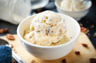 Butter Pecan Keto Ice Cream Made In A Mason Jar & Just 2 Carbs. This Butter Pecan Keto Ice Cream Recipe just might be my best keto mason jar ice cream recipe yet! There's no ice cream machine, and no churning needed to make it, but this low carb butter pecan ice cream still turns out incredibly creamy. And it's perfectly sweetened too even though there's no sugar added to it, and it has just 2 carbs a scoop. Honestly, this keto ice cream is so good, even your non keto friends and family will love it!